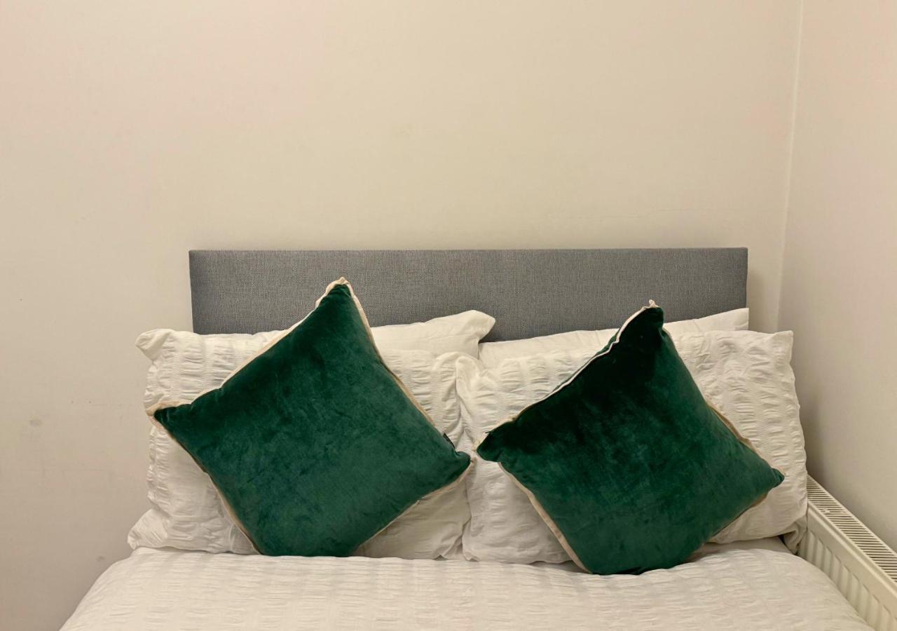 Luxe Sleeps 14 - Wandsworth & Putney Bridge - 4 Bedrooms Appartement