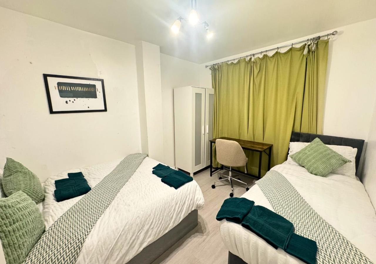 Appartement Luxe Sleeps 14 - Wandsworth & Putney Bridge - 4 Bedrooms Londres