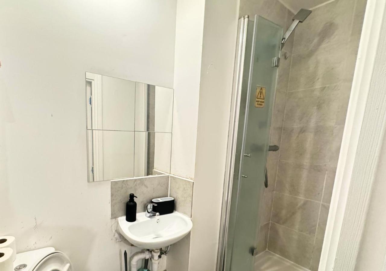 Appartement Luxe Sleeps 14 - Wandsworth & Putney Bridge - 4 Bedrooms