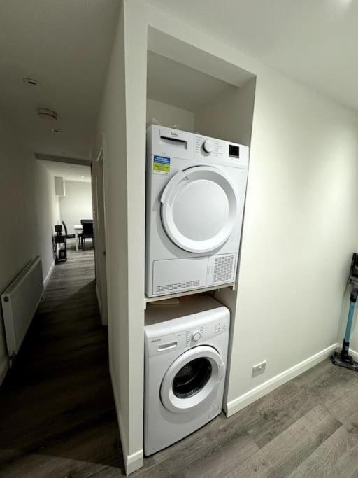 Great 3 Bedrooms Flat In Clapham Londres