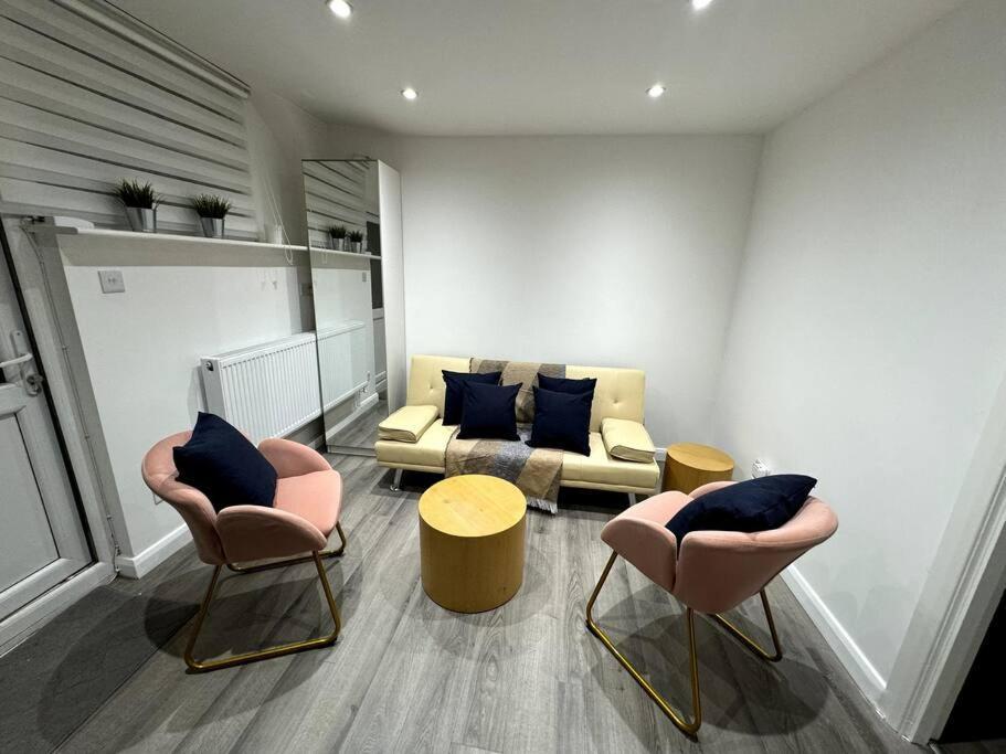 Great 3 Bedrooms Flat In Clapham Appartement *
