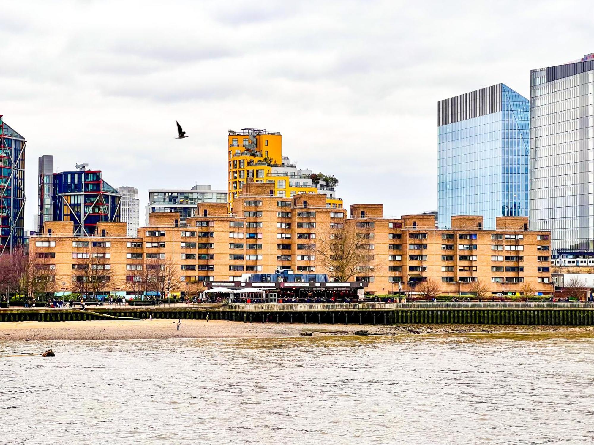 Happy River Thames View Entire Londres