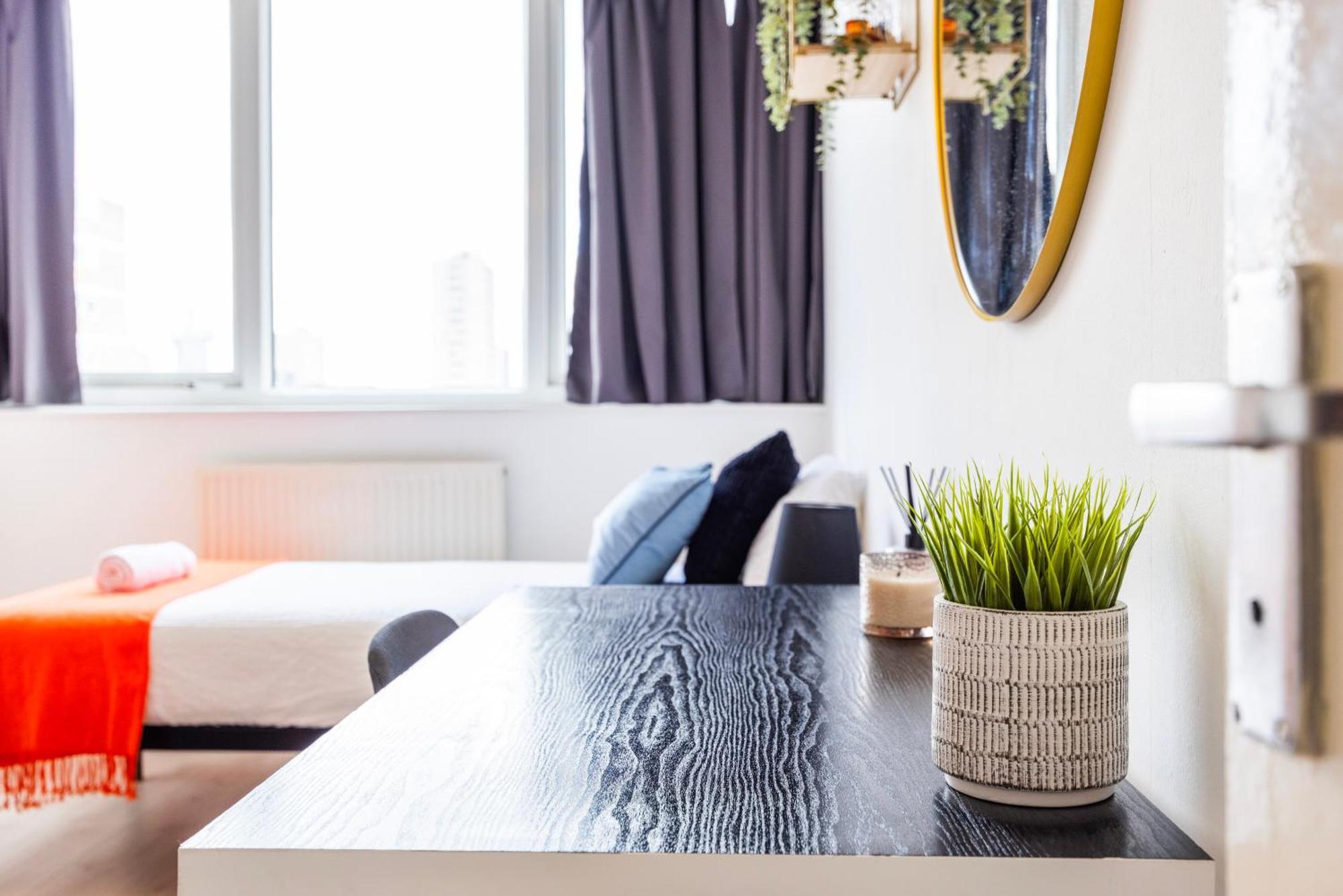 Business 2 Beds - Poplar - 2 Minutes From Station * Londres