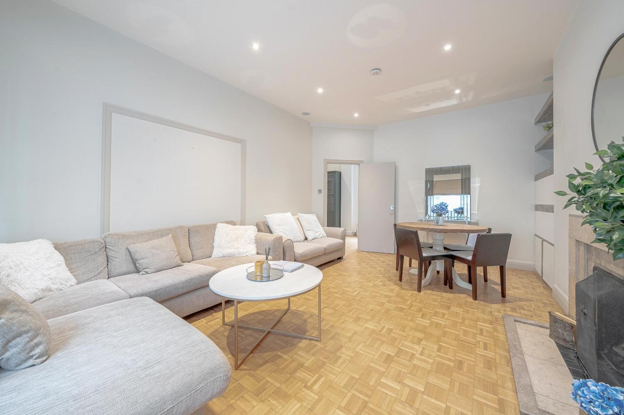 Apartment Luxurious Two-bedroom Haven In Marylebone