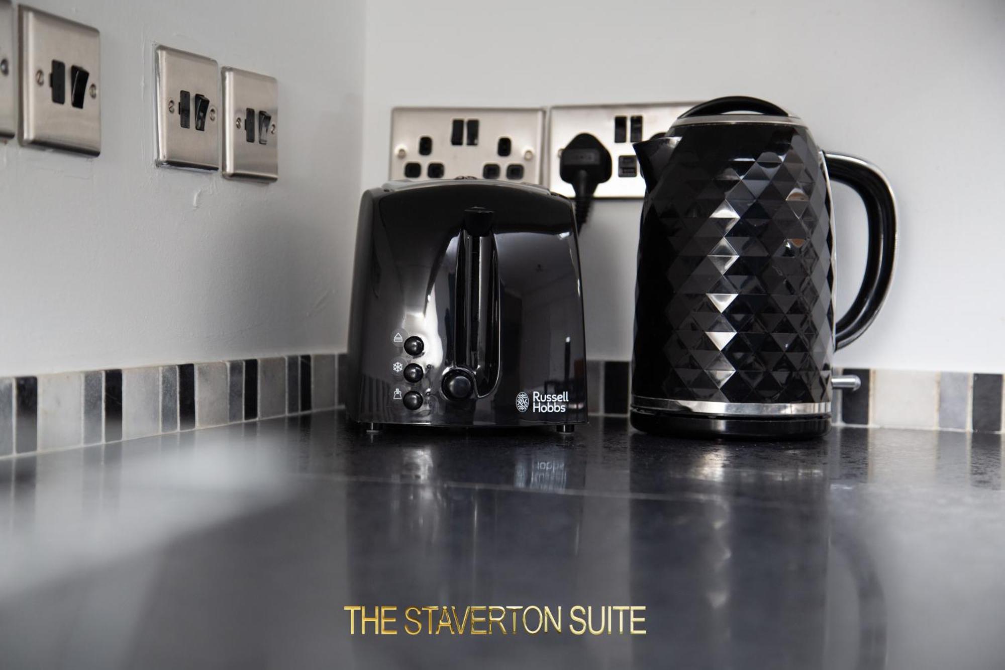The Staverton Suite, * Londres