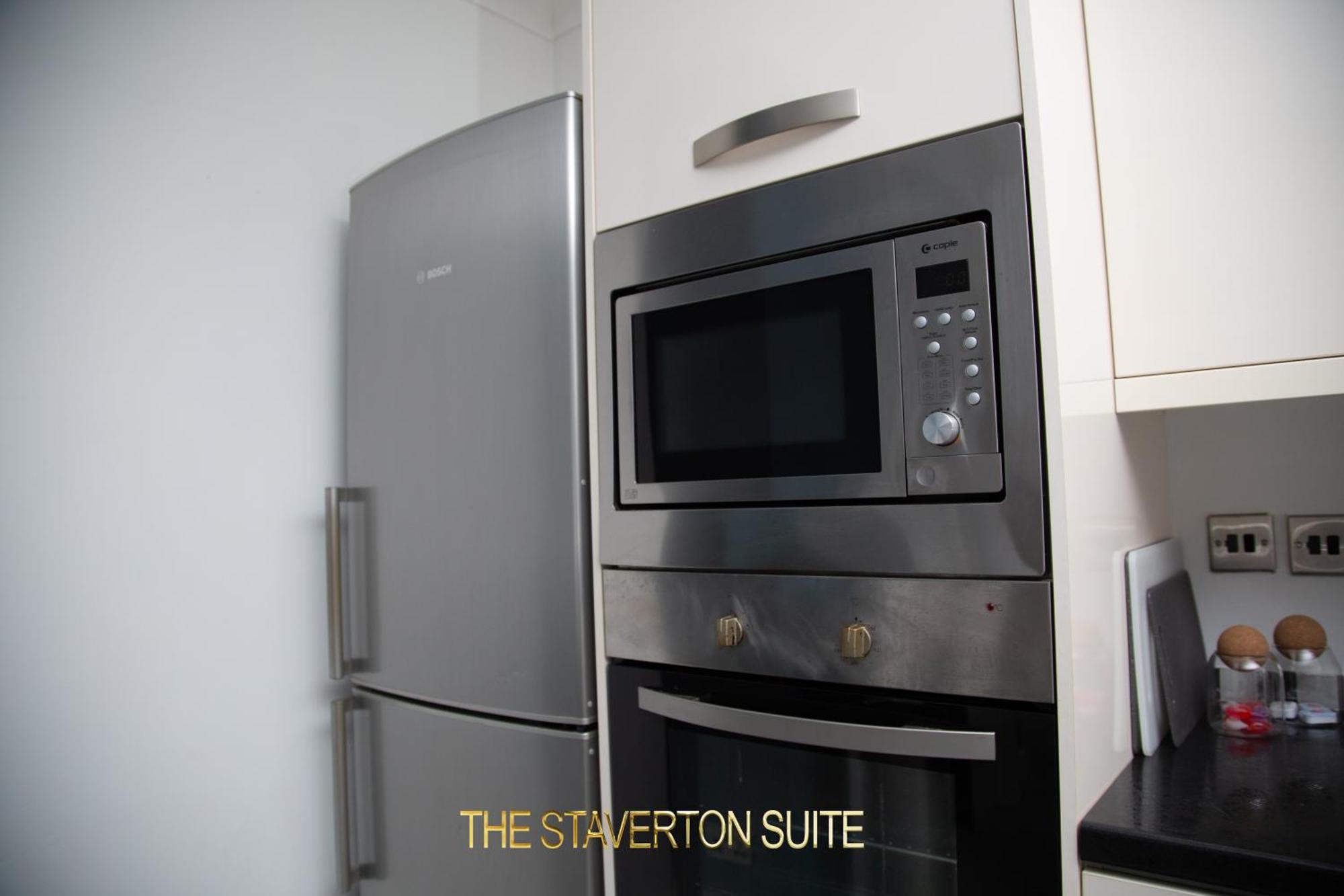 The Staverton Suite, * Londres