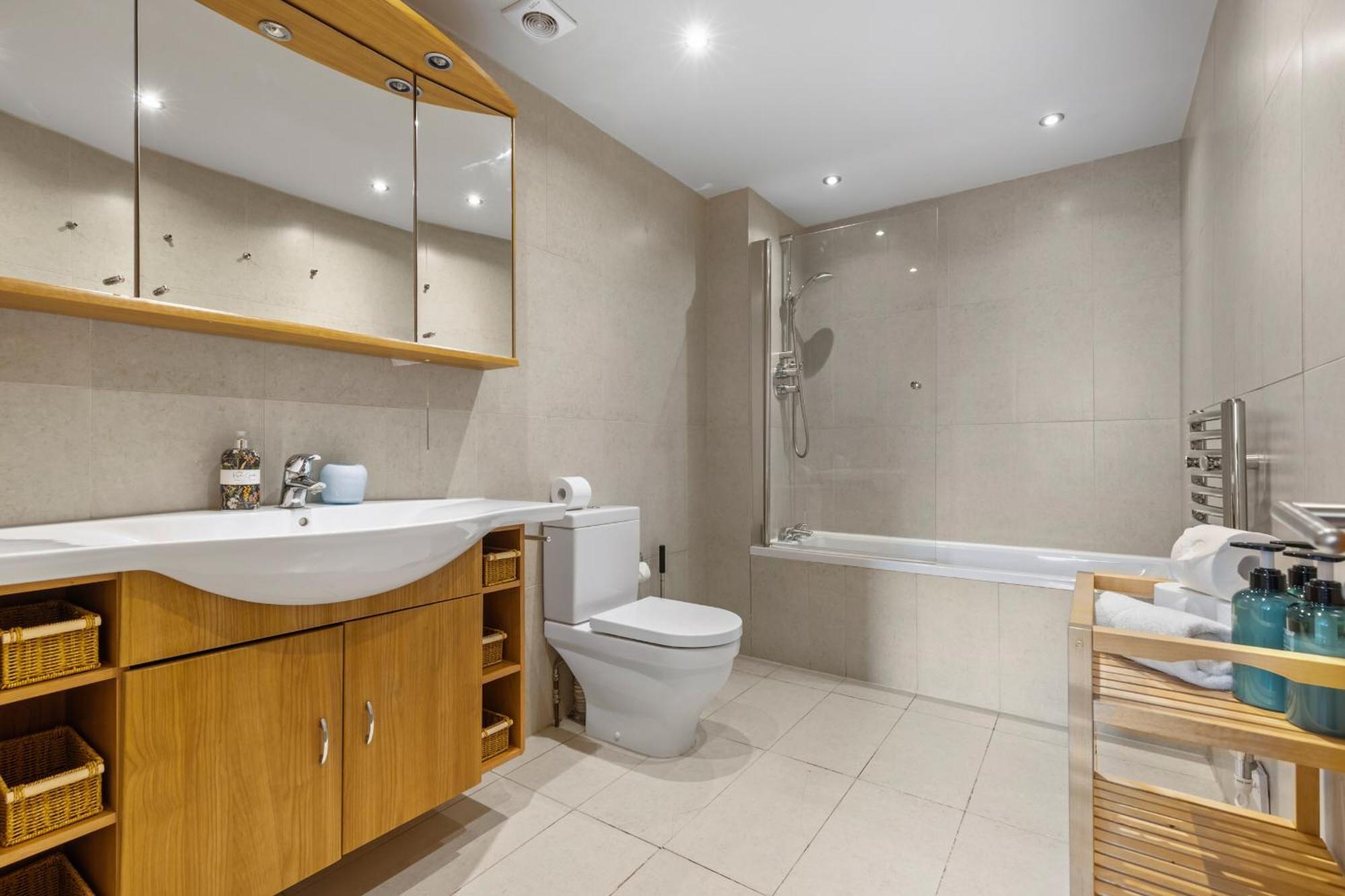 Enchanting Hideaway - La Reserve South Kensington * Londres
