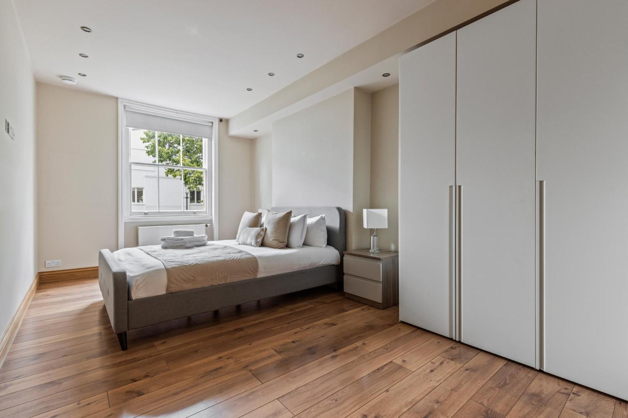 Enchanting Hideaway - La Reserve South Kensington Apartment London