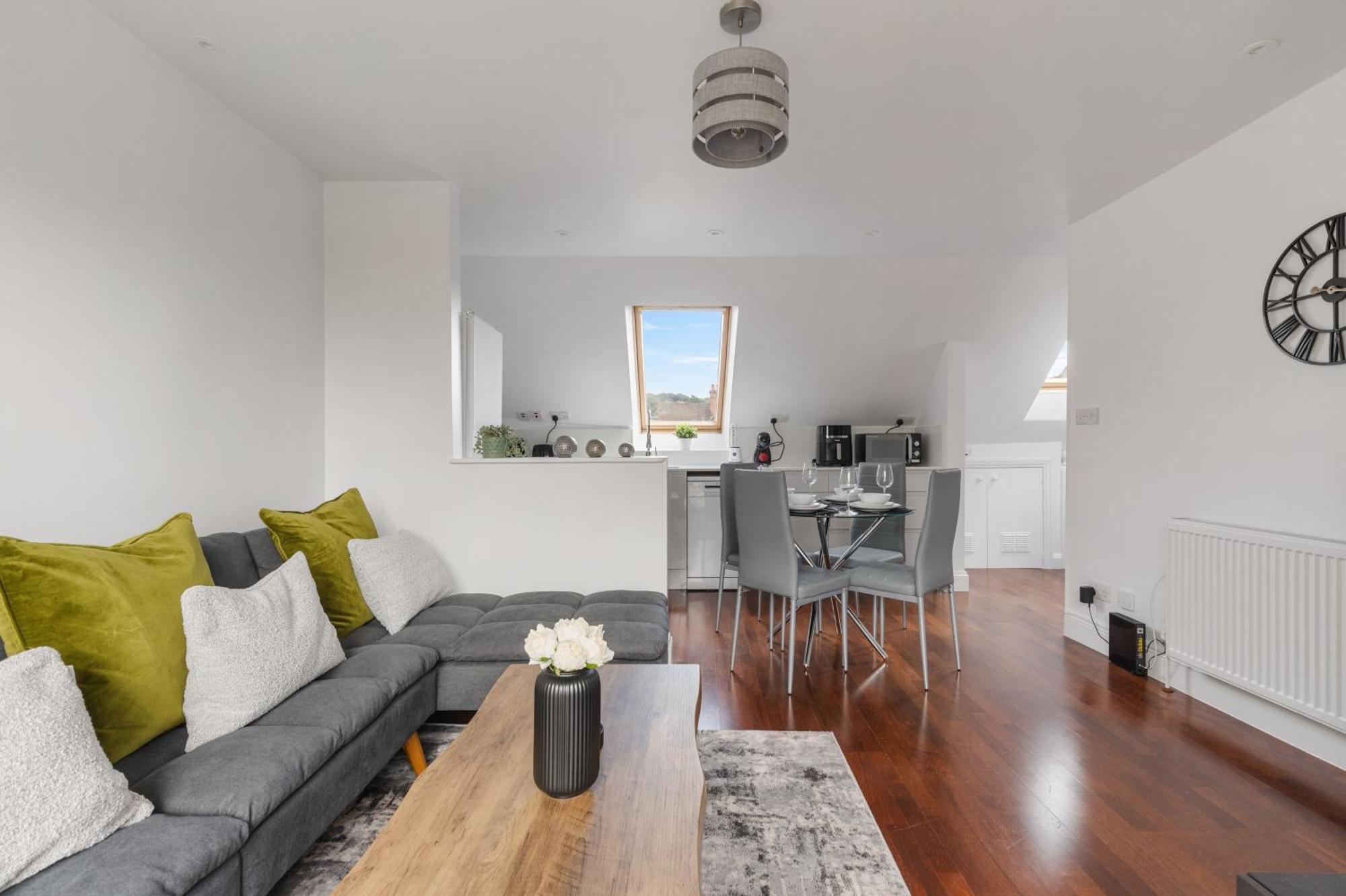 The Hampstead Hideaway - Free Parking - Close To Ldn Appartement *