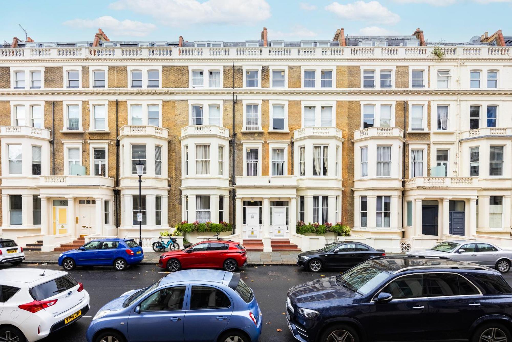 Modern 1 Bedroom Near Earls Court Appartement *