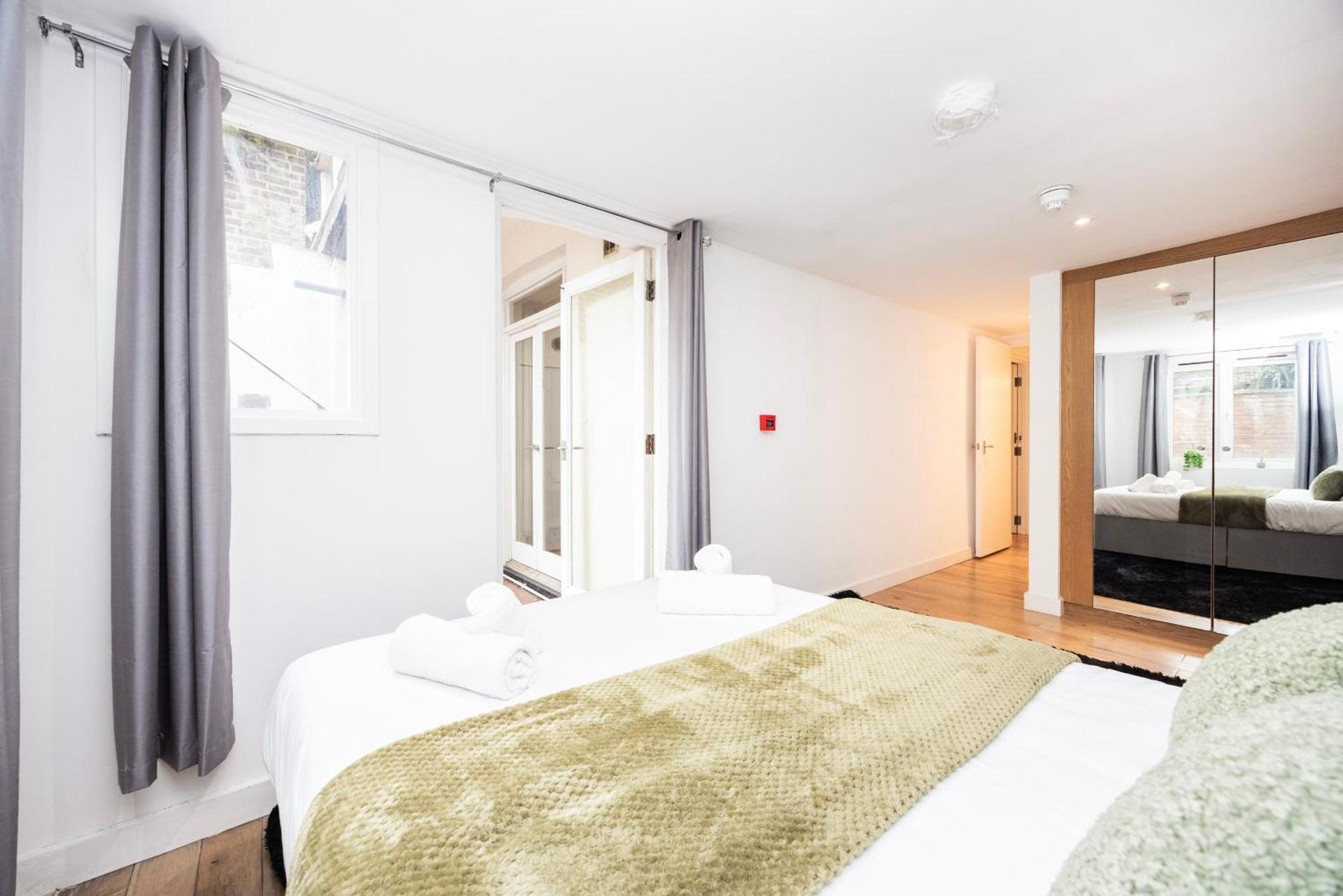 Modern 1 Bedroom Near Earls Court Appartement *
