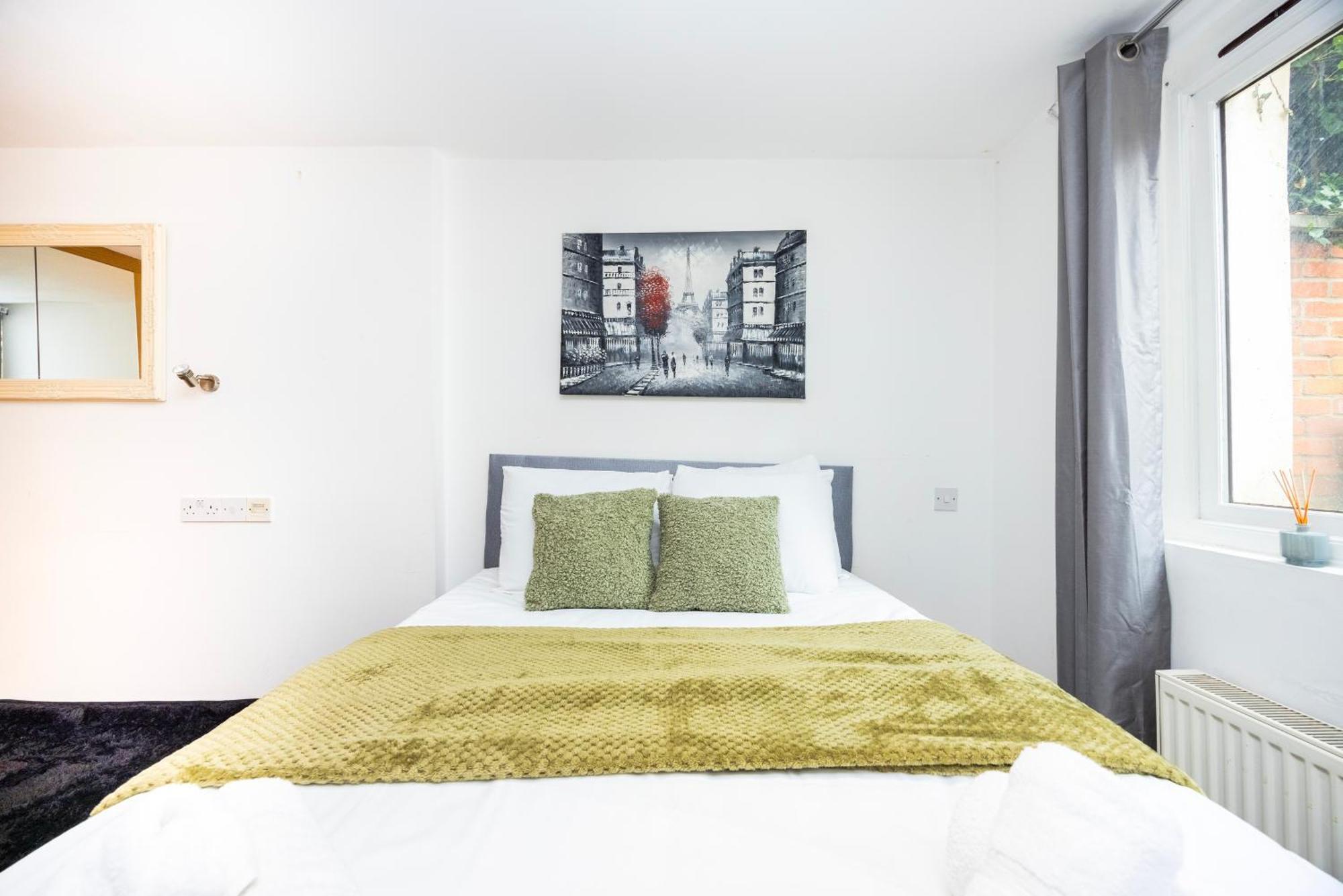 Modern 1 Bedroom Near Earls Court * Londres
