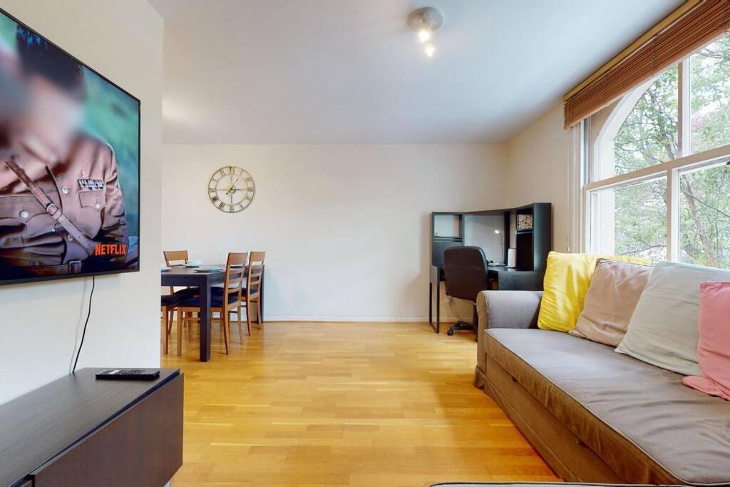 -air Con- Cute 2bd Flat 1 Min Maida Vale Station! Londres