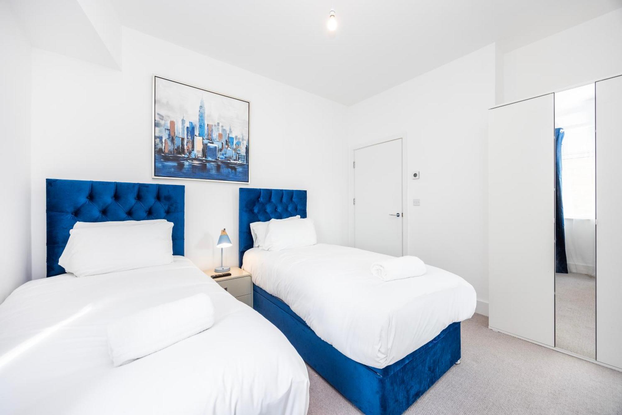 Modern 3 Bedroom House With Balconies & Parking Apartamento *