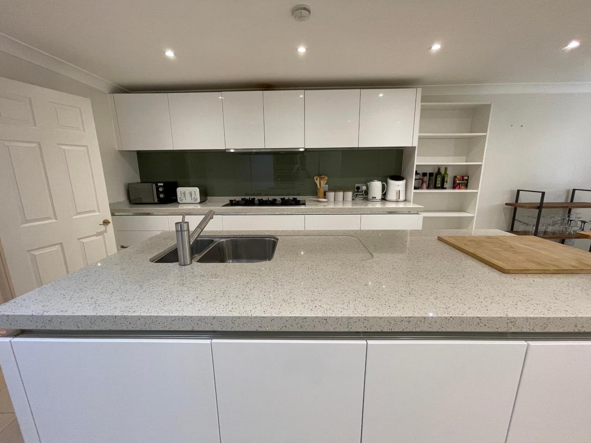 Сasa de vacaciones 5 Bed House - Fancy - Sleep Up To 12 - *