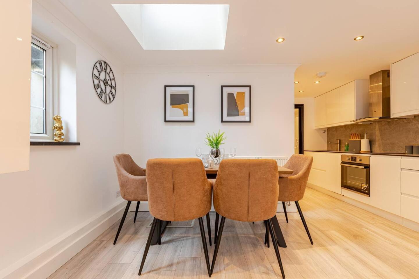 The Paddington Pines - 2 Bed En-suite *