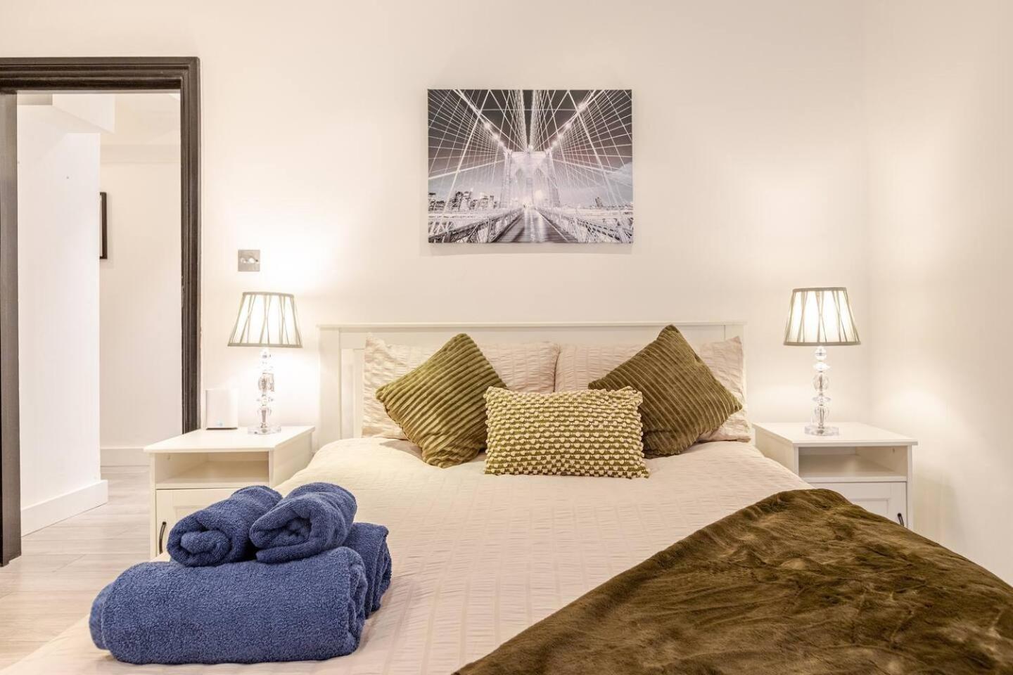The Paddington Pines - 2 Bed En-suite
