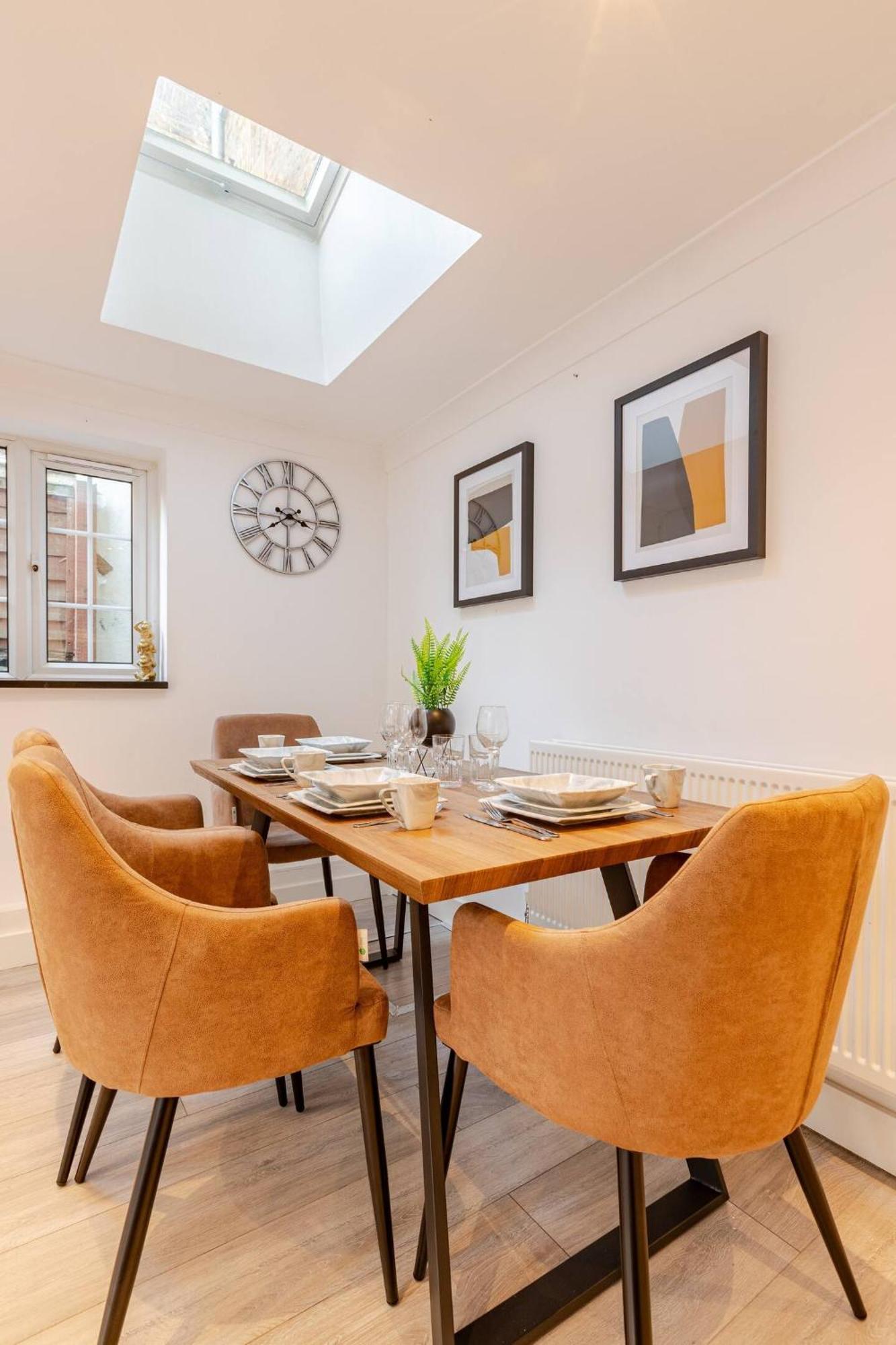 The Paddington Pines - 2 Bed En-suite *