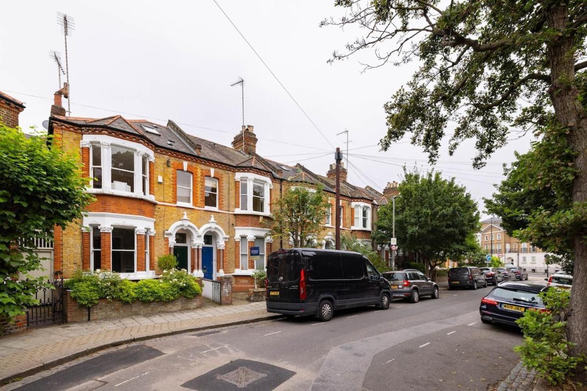 Battersea Park 3 Bedroom Ferienhaus
