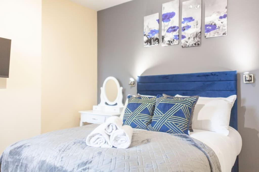 Modern Stylish 2 Bedroom In East