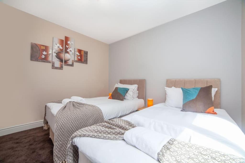 Spacy 3 Bedroom Woolwich * Londres