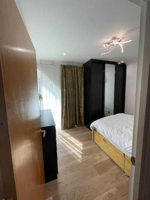 3 Bed Smart - Canary Wharf *