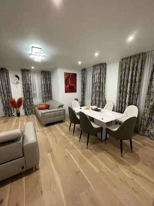 3 Bed Smart - Canary Wharf Londres