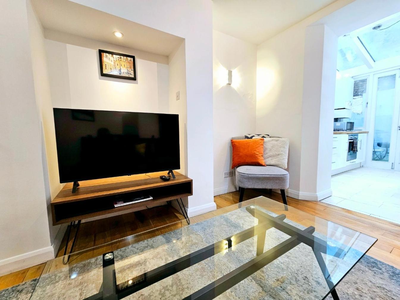 Charming Hyde Park Private With Back Patio By Lancaster Gate And Paddington Station