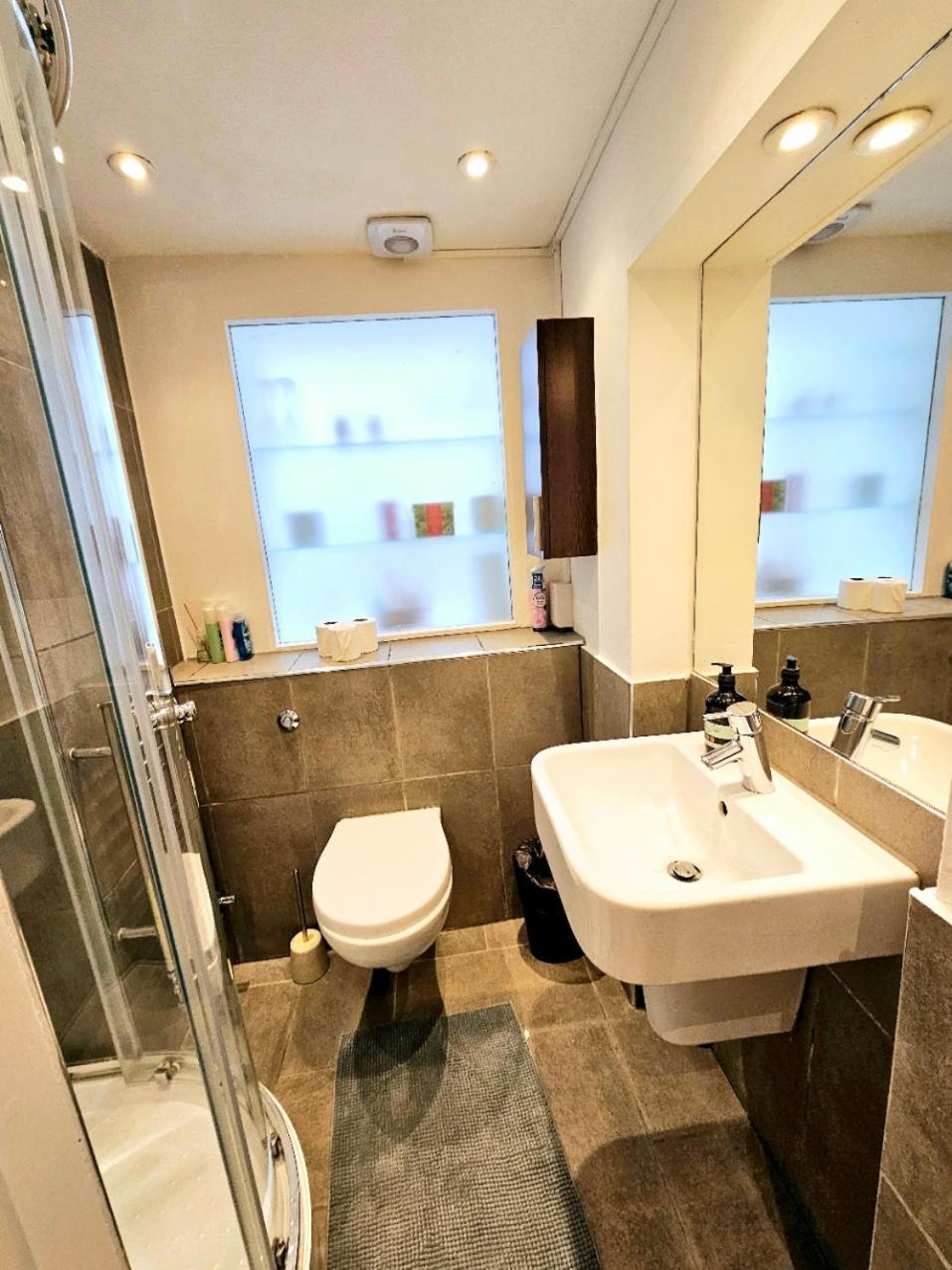 Charming Hyde Park Private With Back Patio By Lancaster Gate And Paddington Station * Londres