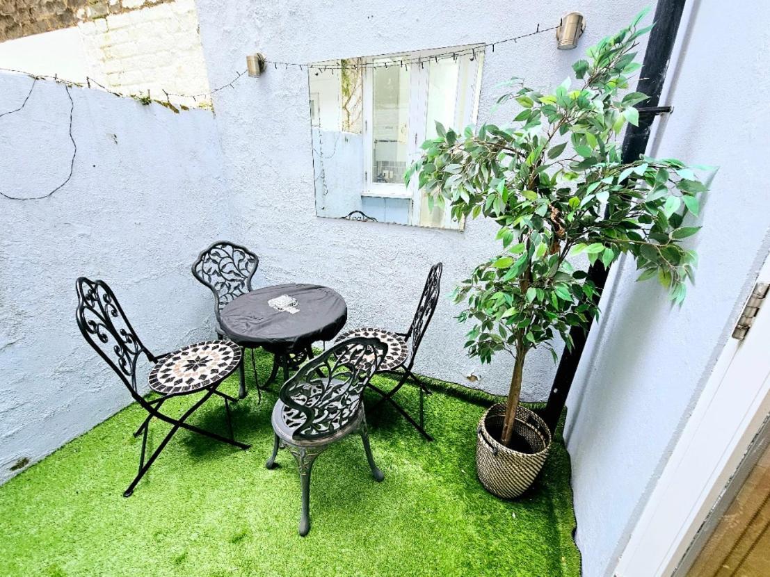 Charming Hyde Park Private With Back Patio By Lancaster Gate And Paddington Station * Londres