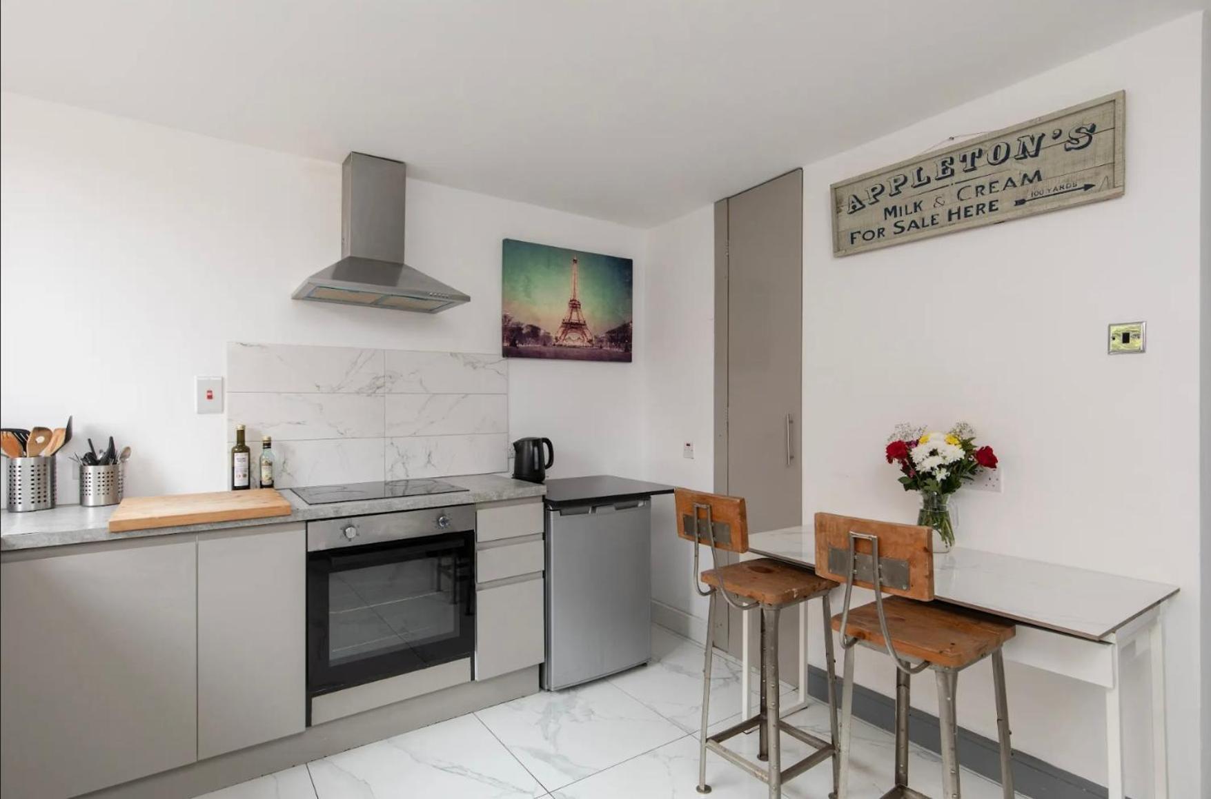 Accommodatie bij particulieren A Very Large Modern Which Take Up To 4 Guest