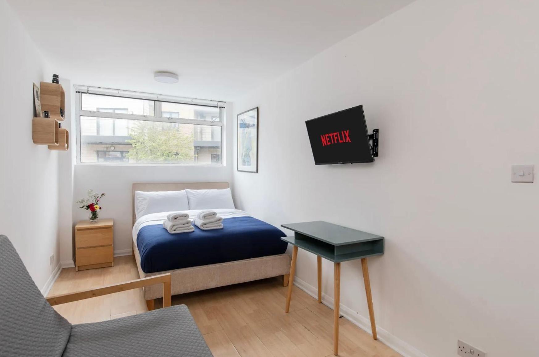 A Very Large Modern Which Take Up To 4 Guest