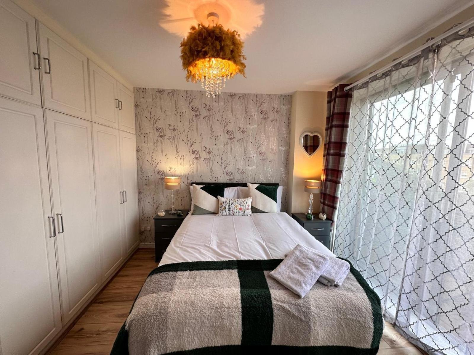 Kensington Two Bedroom Near Cromwell Hospital Apartamento