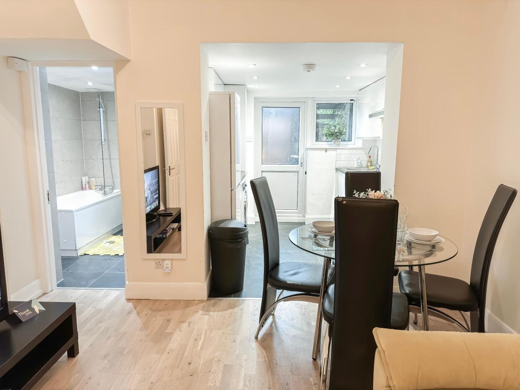 Apartamento 1bedroom Flat With Small Garden In Finsbury Park, Highbury Londres
