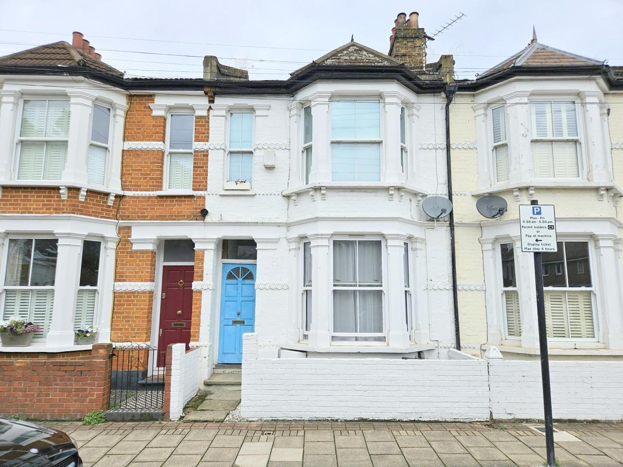 Apartamento Two Bedroom Flat With Private Patio In Battersea Londres