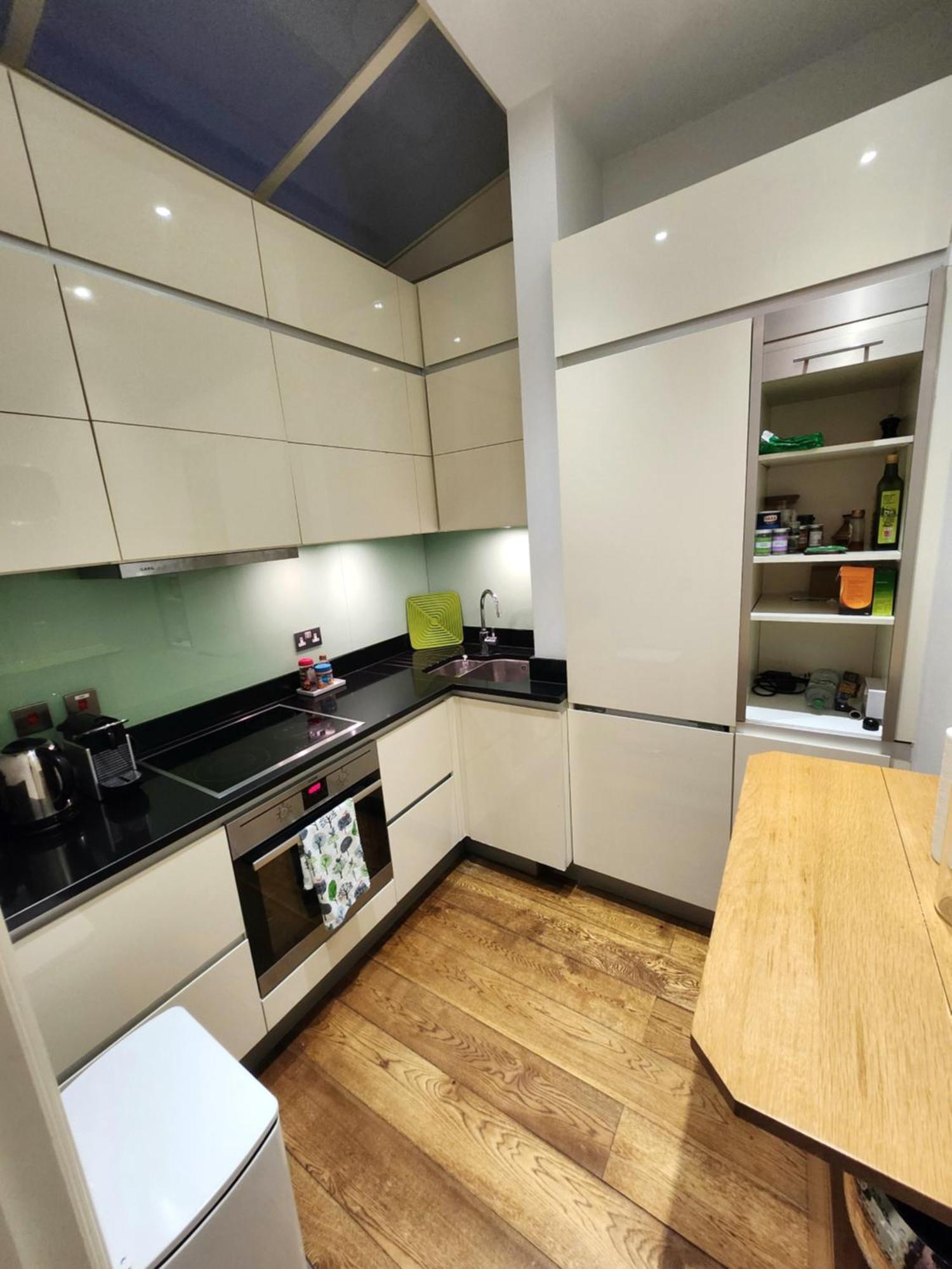 2 Bedroom Luxury Flat In South Kensington * Londres