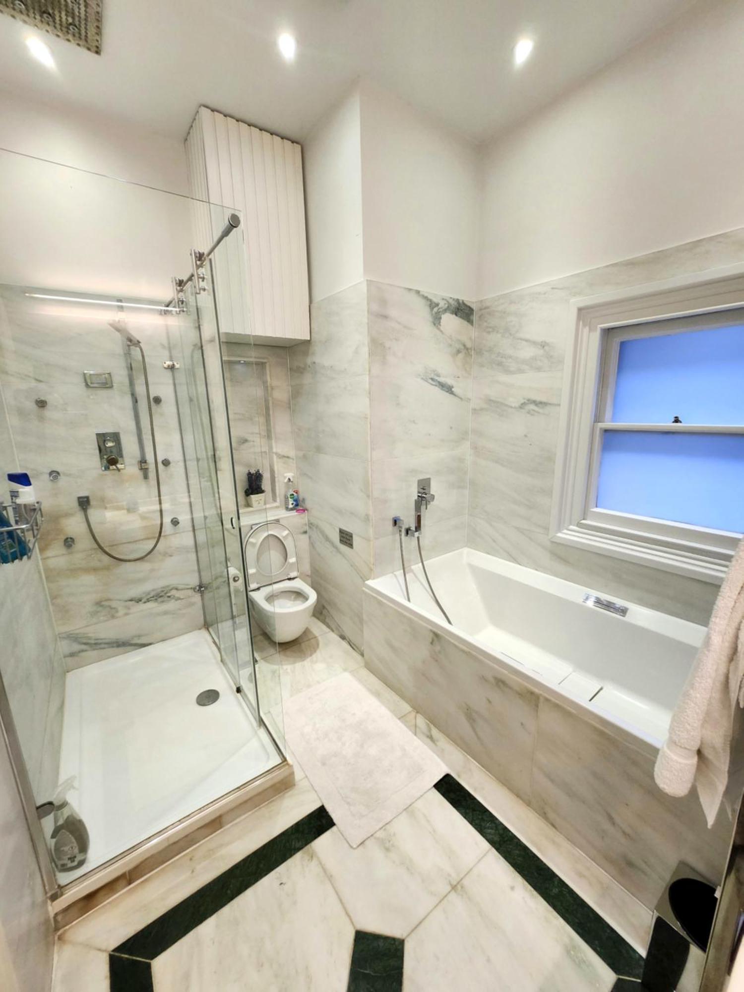 2 Bedroom Luxury Flat In South Kensington *