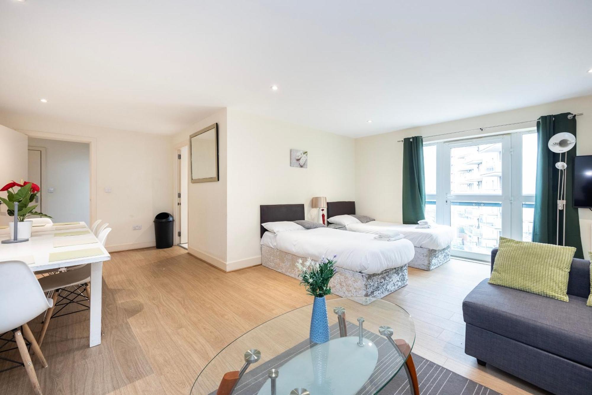Appartement Heads On Bed -canary Wharf Docklands For The Larger Groups Londres