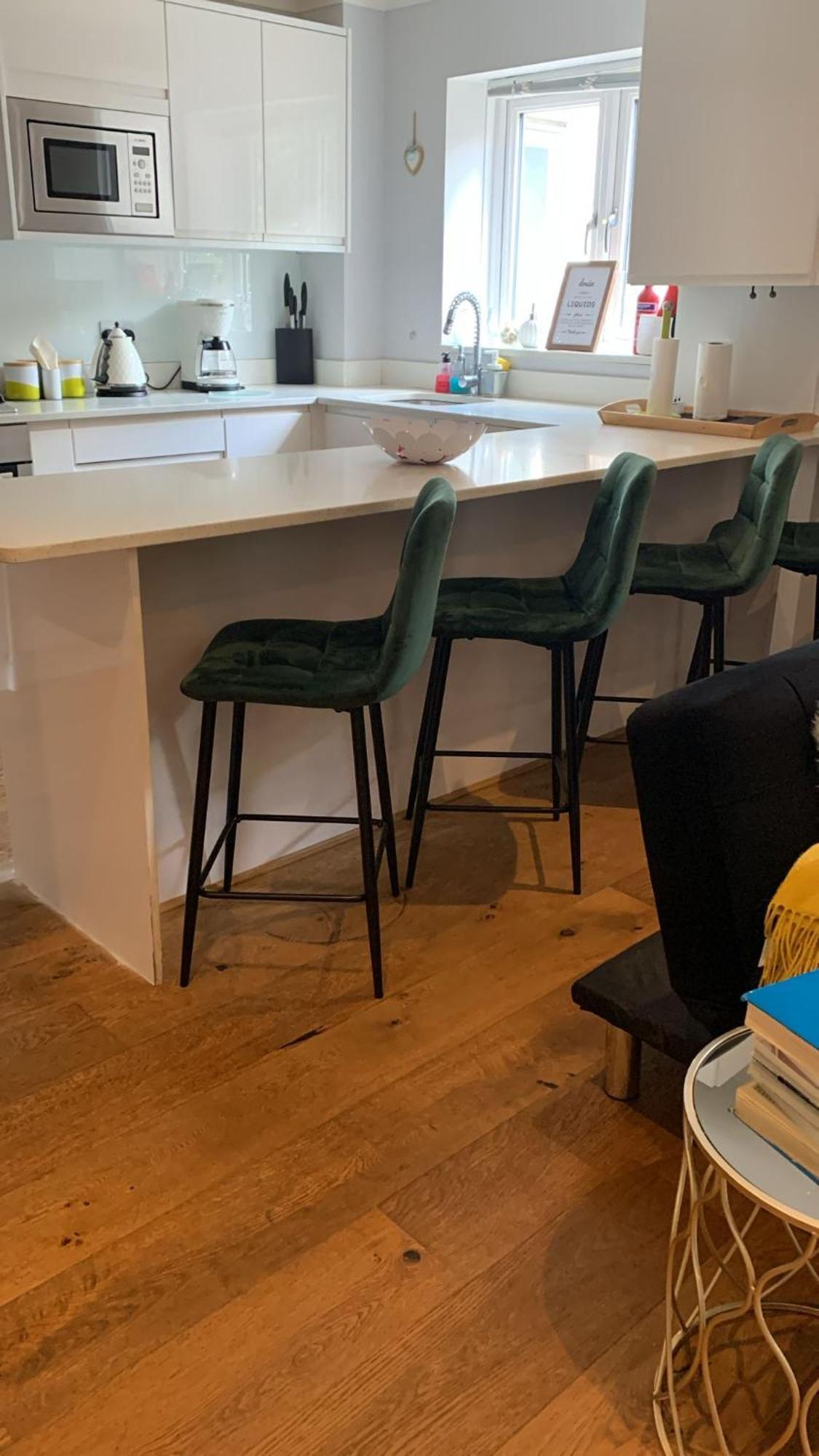 Three Bedroom By Beautiful Park Apartment London
