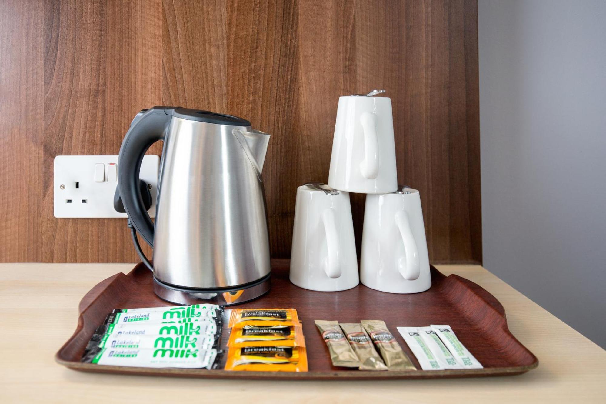 Royal National Hotel 3*
