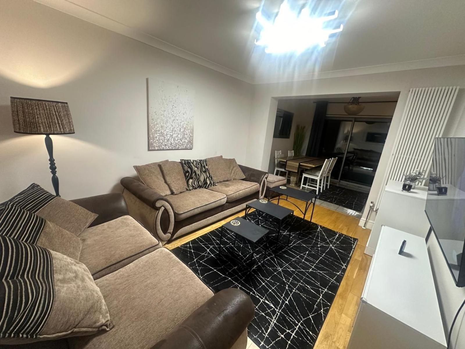 Cheviot 2 Bed Londres