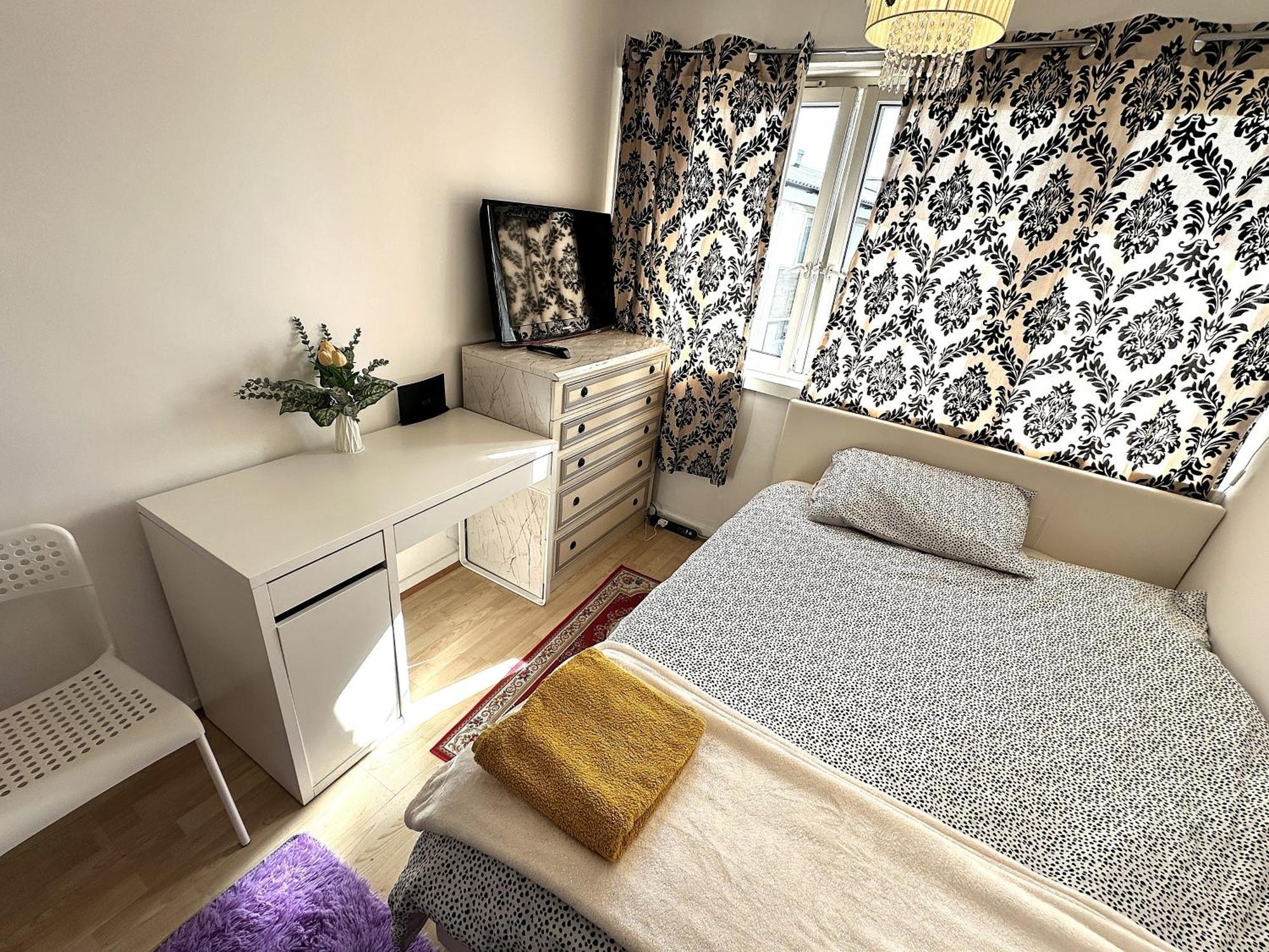 Excellent Double In Cheap Rate Around Privatunterkunft *