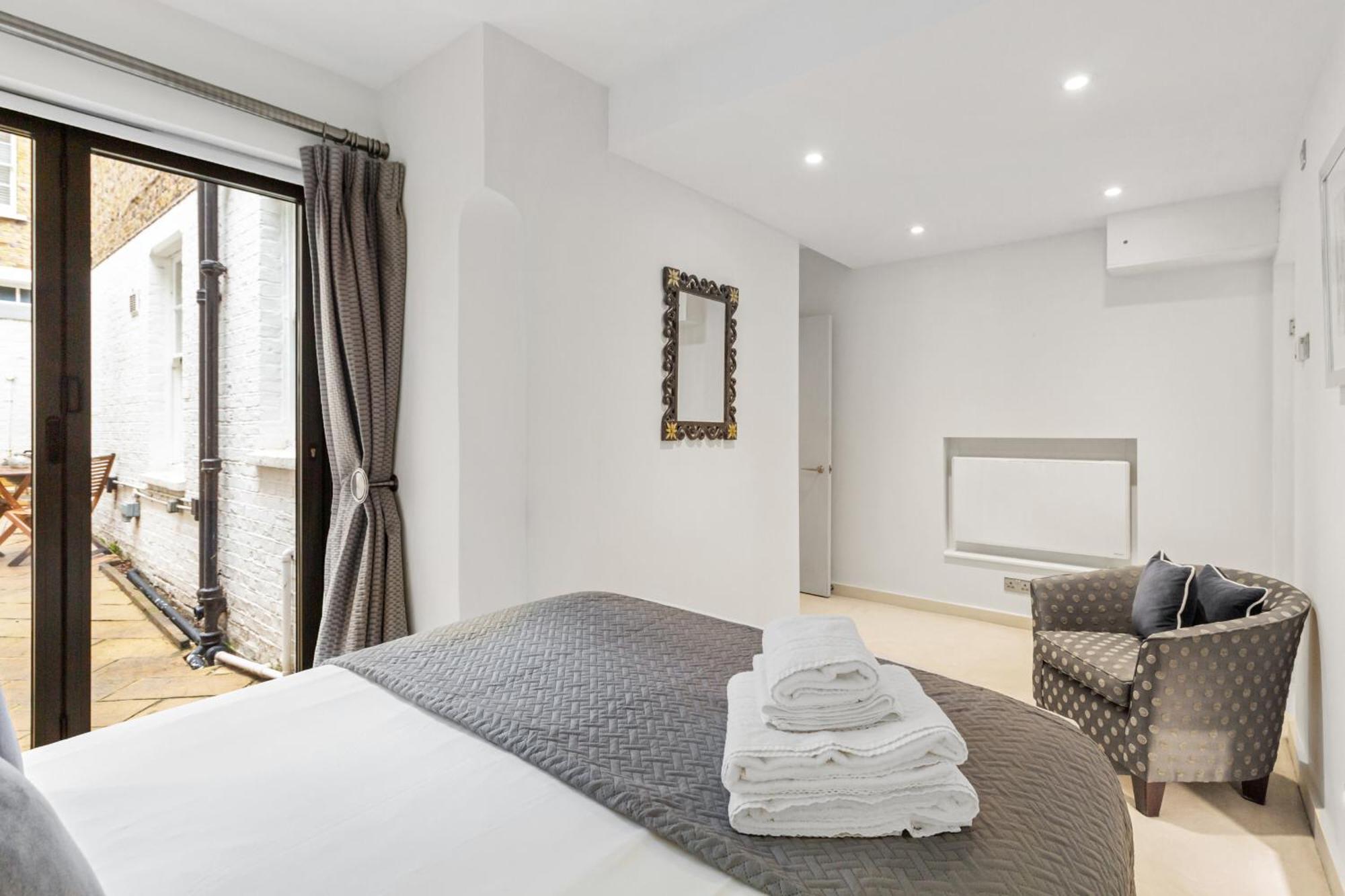 Luxurious Townhouse - La Reserve Knightsbridge Appartement