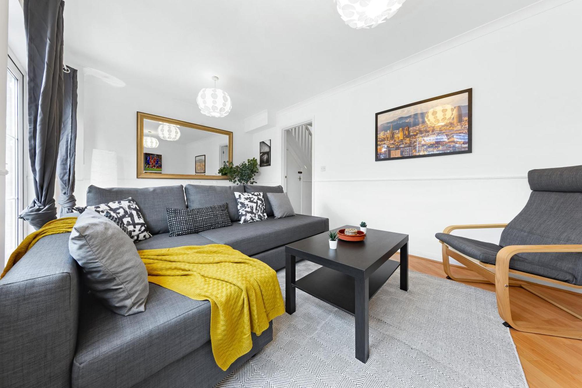 Casa de Férias Cozylease 3-bed Canary Wharf Retreat,near Lcy