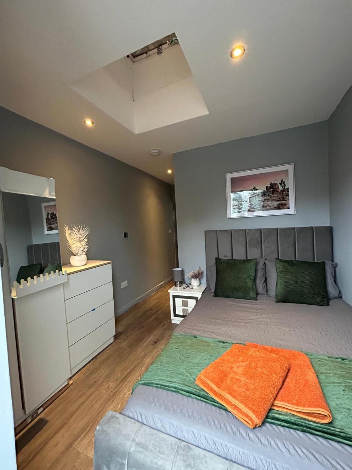 Apartamento 2 Bedroom Flat In Euston 2 Mins Away From Station, No Lift Londres