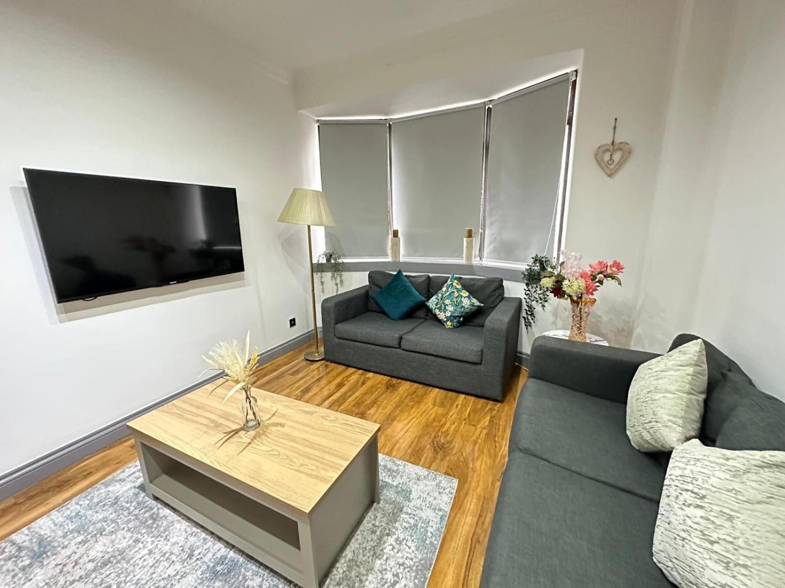 Stylish 1 Bedroom In Central Appartement *