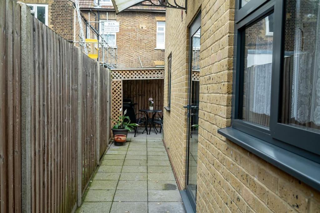 Appartement Vibrant 3br Tottenham Home, Private Garden Wifi Parking Free On Request