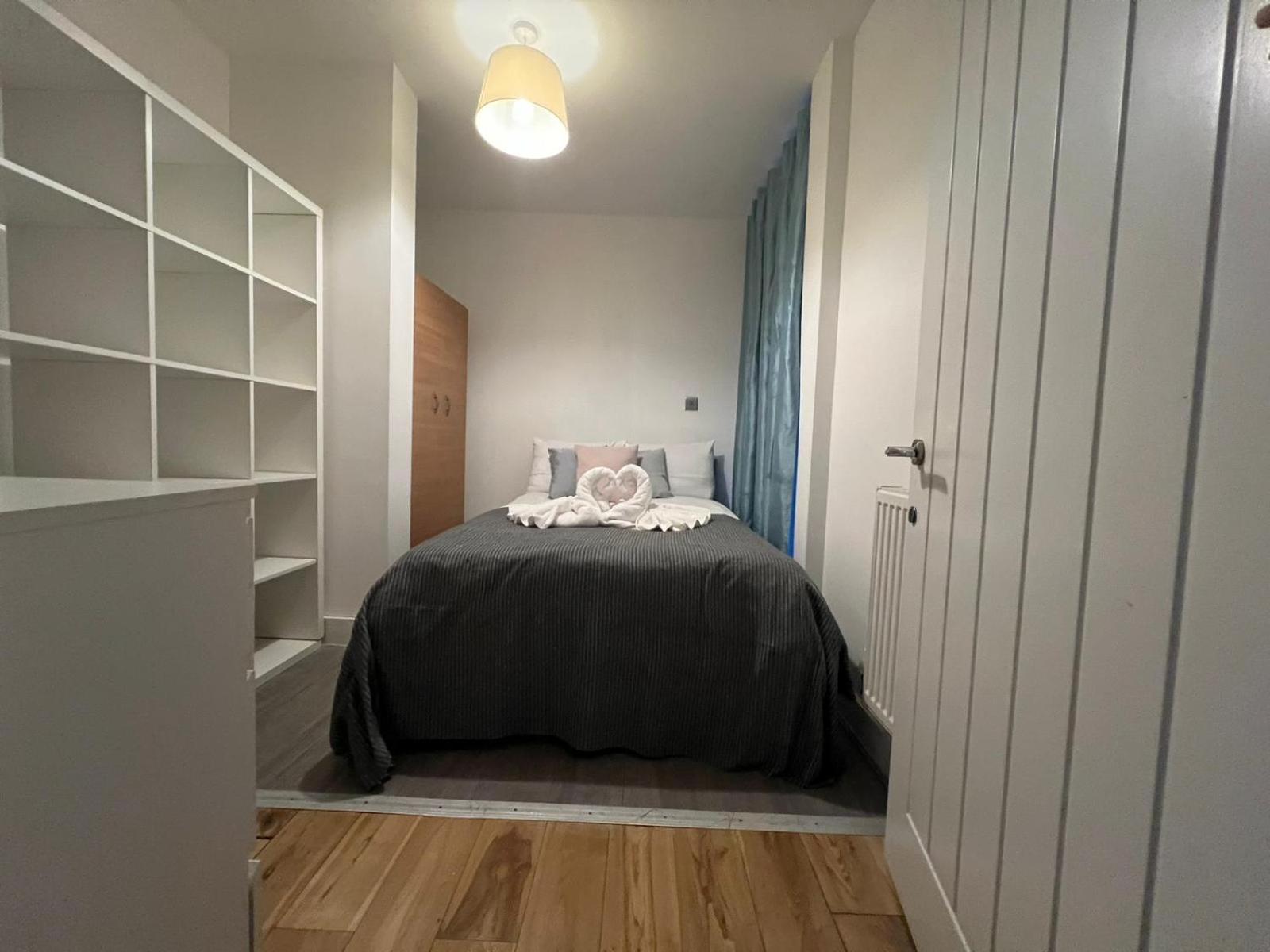 Cool 2bed Flat Zone 1 Apartment