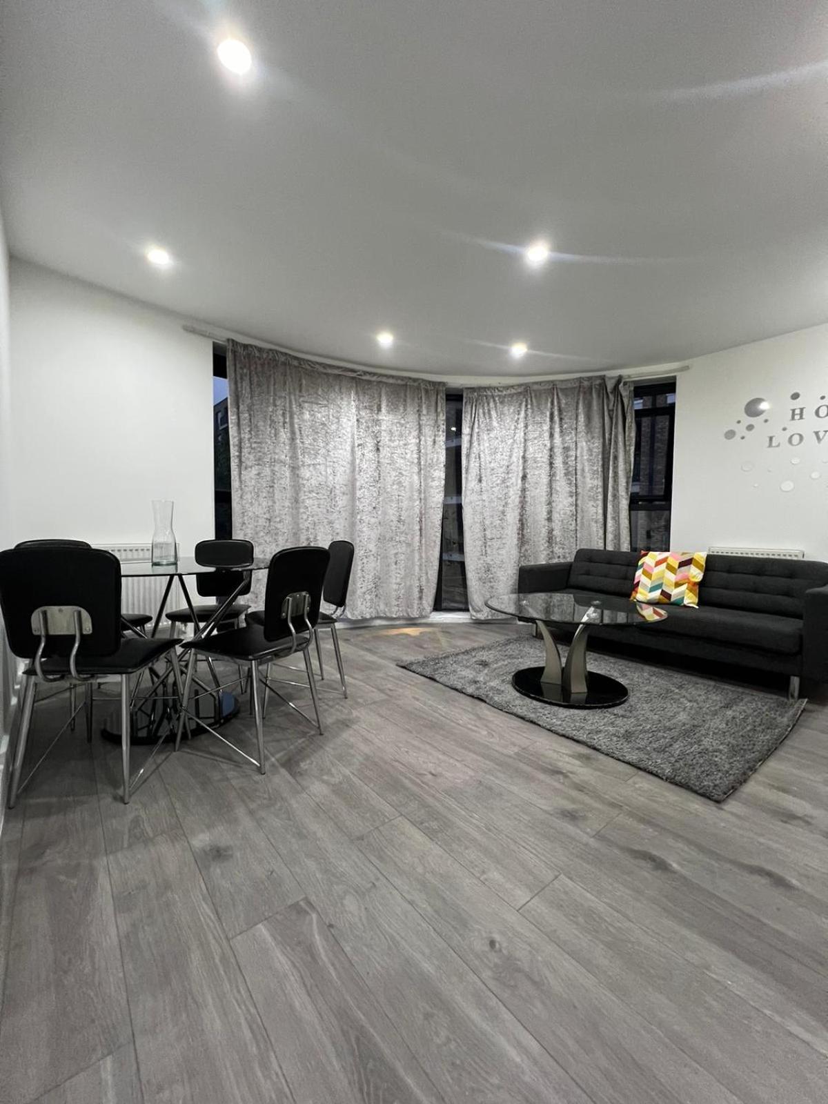 Apartment Cool 2bed Flat Zone 1 London