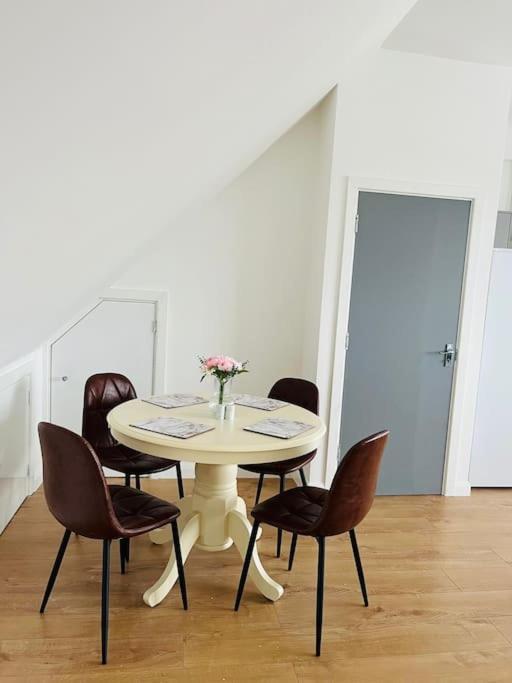 3 Bedroom * Londres